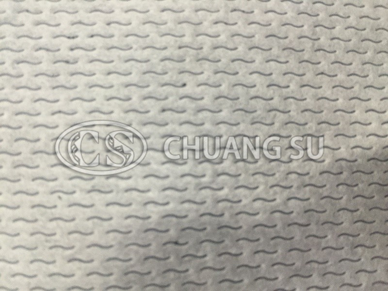 Spunbonded nonwoven fabric with water ripples